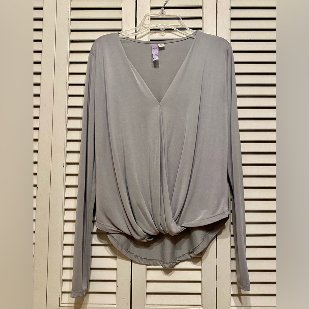 Francesca’s long sleeve slate gray dolman wrap top blouse XS